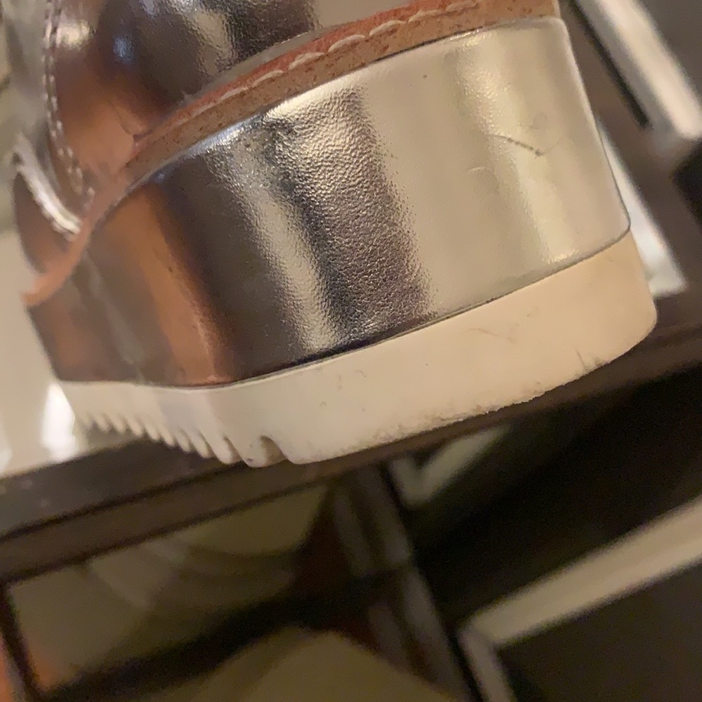 Zara Basic Collection Silver Spectator. - image 6